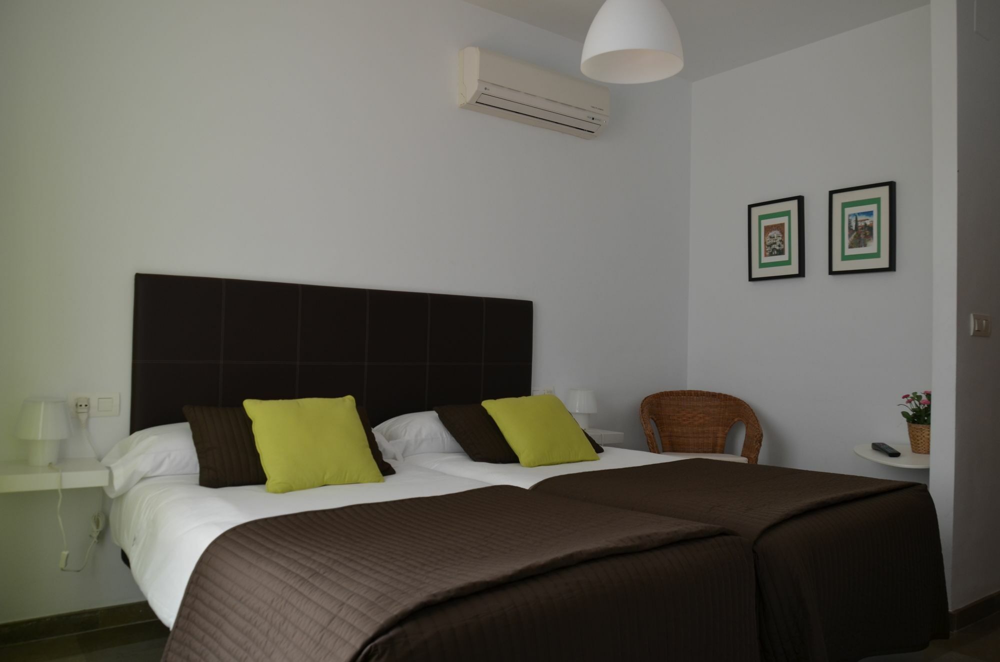 Apartamentos San Isidro 44 グラナダ エクステリア 写真